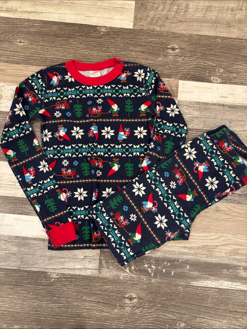 Hanna Andersson Navy Holiday Gnome Pajama Set with Red Trim